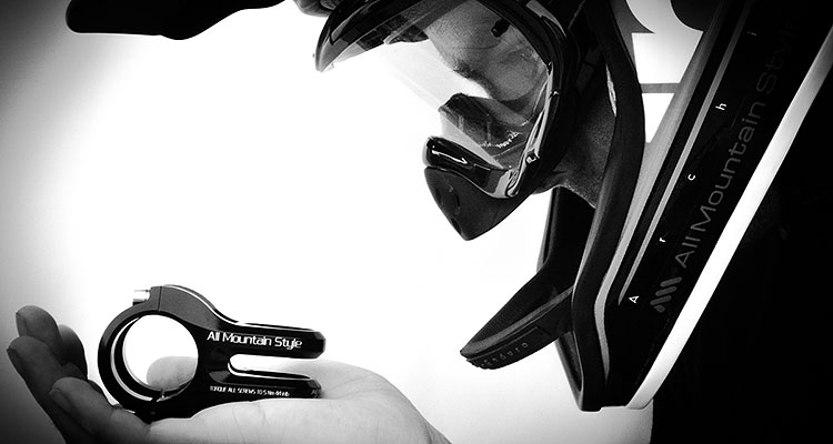 AMS presenta Om Stem 45