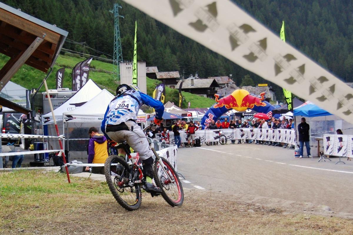 Campionati Italiani Downhill 2014 a Champoluc (AO): Ritorno alle origini.