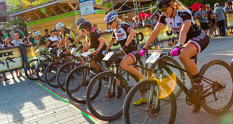Il FaT Tire Criterium apre il Crankworx a Whistler
