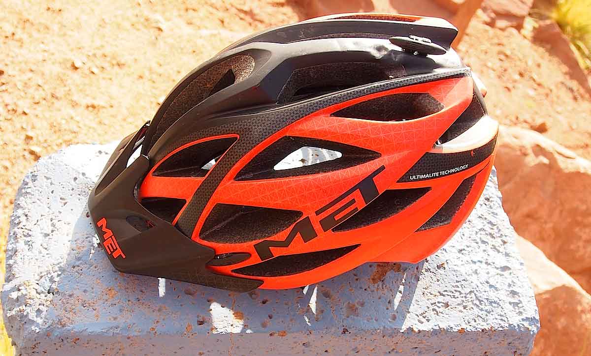 Casco: MET // Kaos | La nostra valutazione