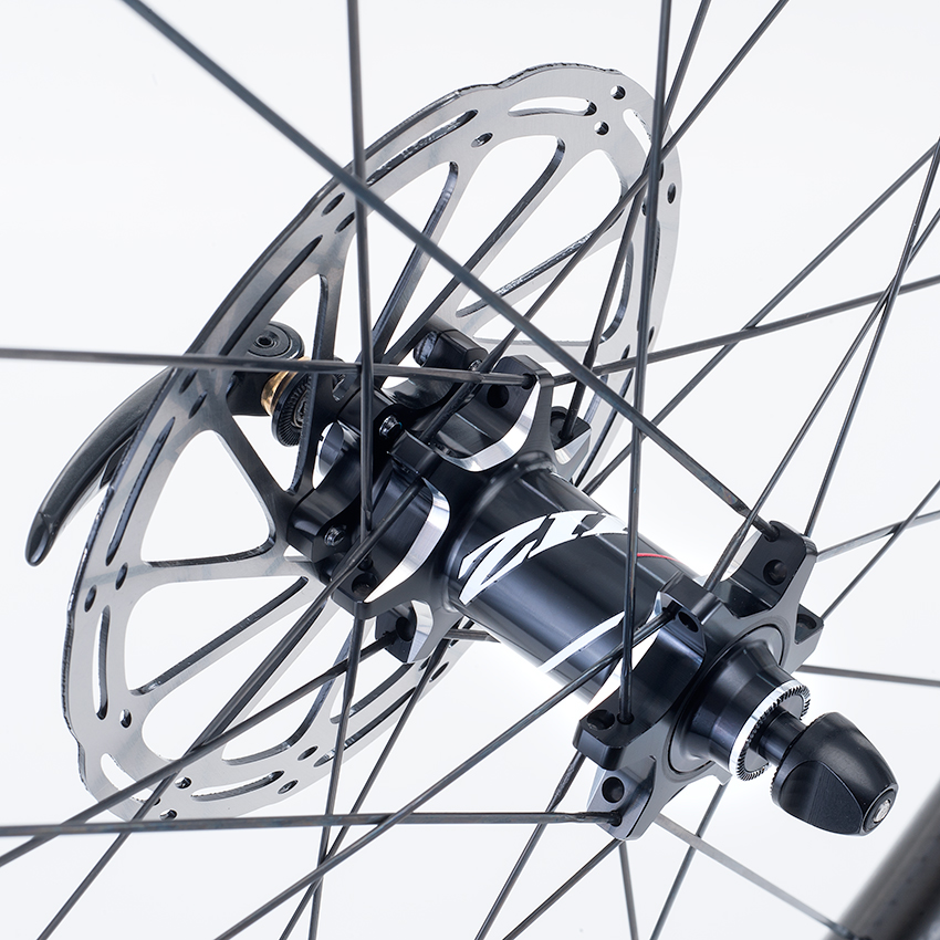 Nuovi mozzi disc per le Zipp 202 e 303