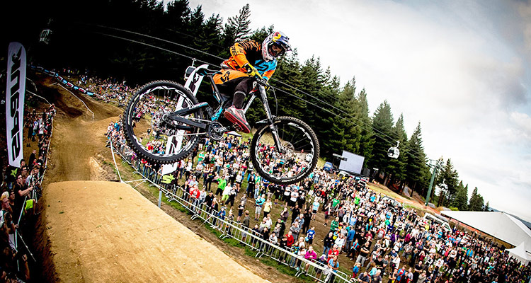 Loic Bruni primo al Crankworx Rotorua DH