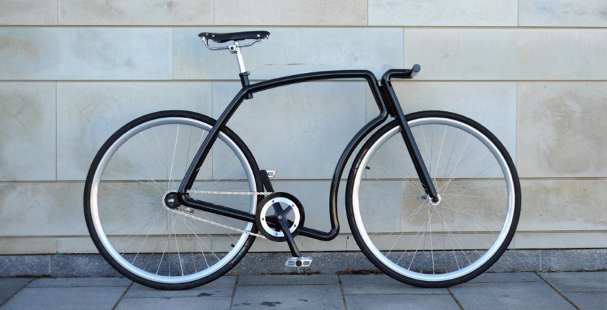 La bicicletta Viks: doppio telaio, senza piantone