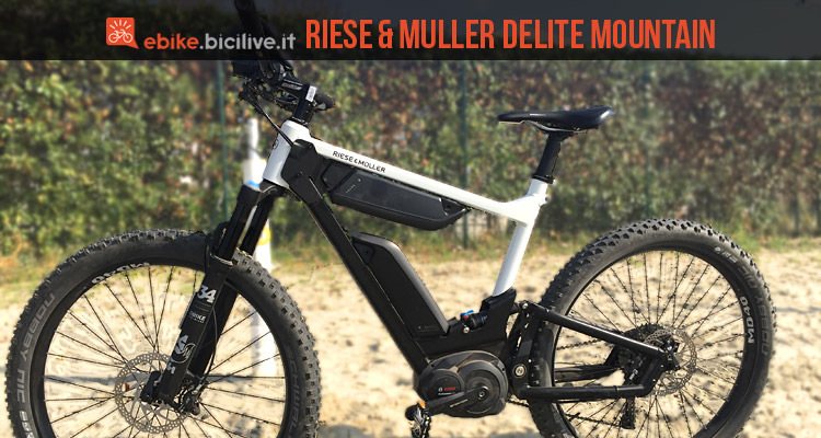 Emtb full a doppia batteria Riese & Müller Delite Mountain: autonomia da record