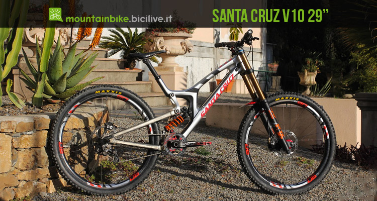 Santa Cruz V10 con ruote da 29″, il prototipo da downhill pronto per la Coppa del mondo