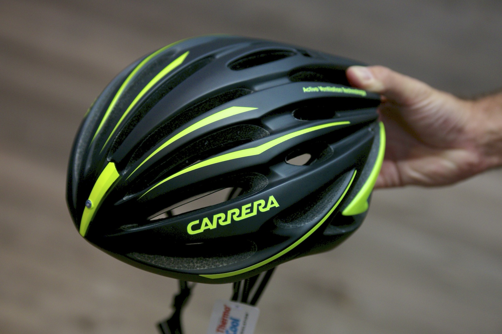 Il casco da corsa Carrera Nitro