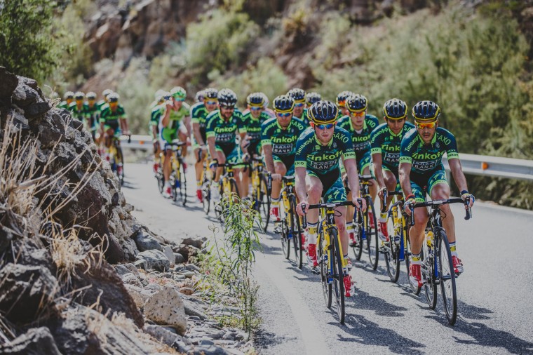 2015 Tinkoff Saxo in assetto da guerra