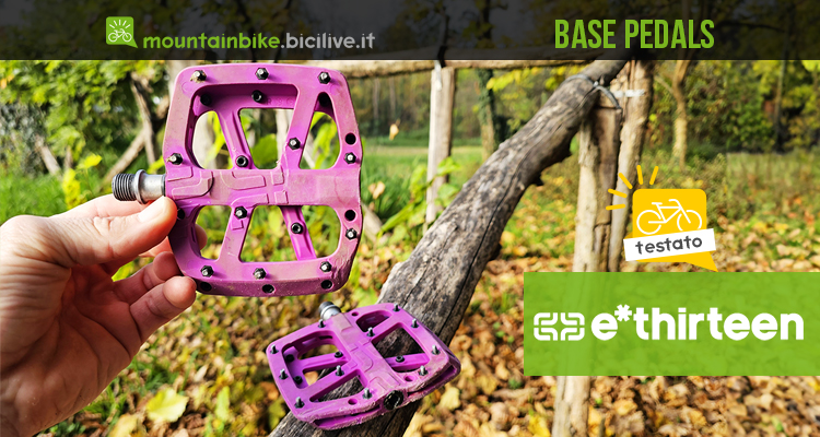 Test pedali MTB flat “Base Pedals” di e*thirteen: grip altissimo, prezzo basso